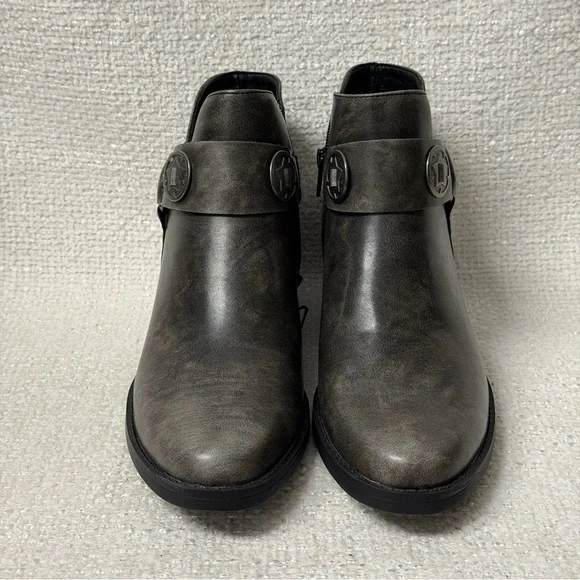 FRYE AND CO. Helia Stacked Heel Charcoal Ankle Boots Sz 9 - Picture 3 of 9